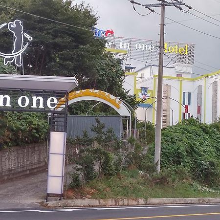 Hole In One Hotel Sacheon Exterior photo