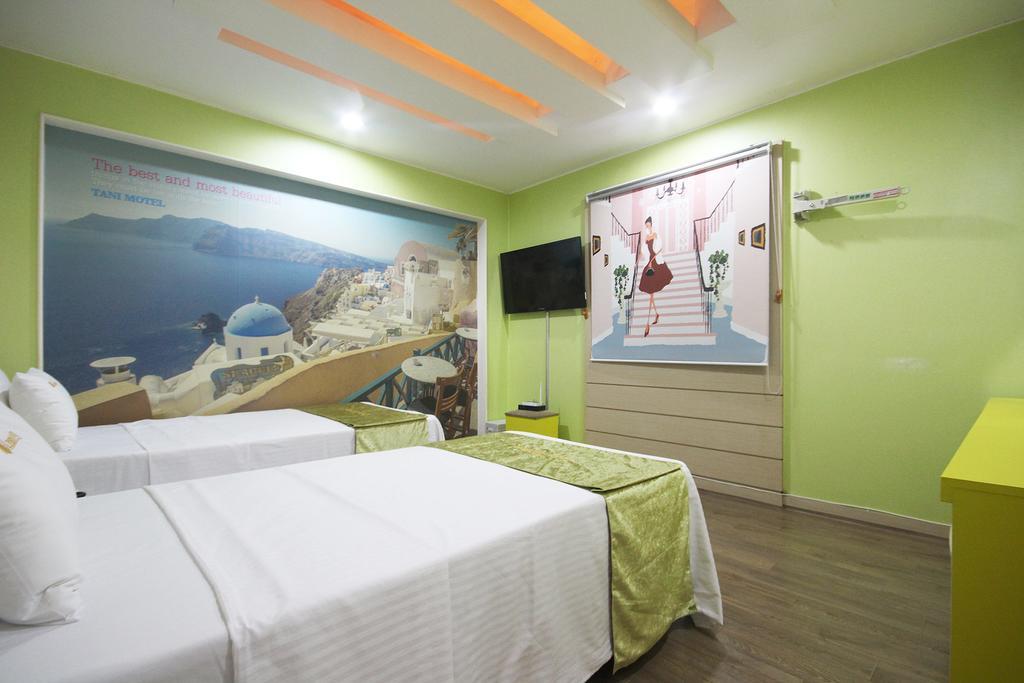Hole In One Hotel Sacheon Exterior photo
