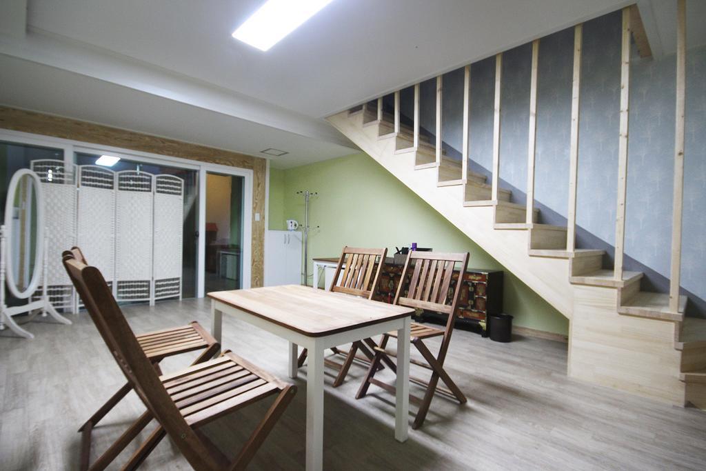 Hole In One Hotel Sacheon Exterior photo