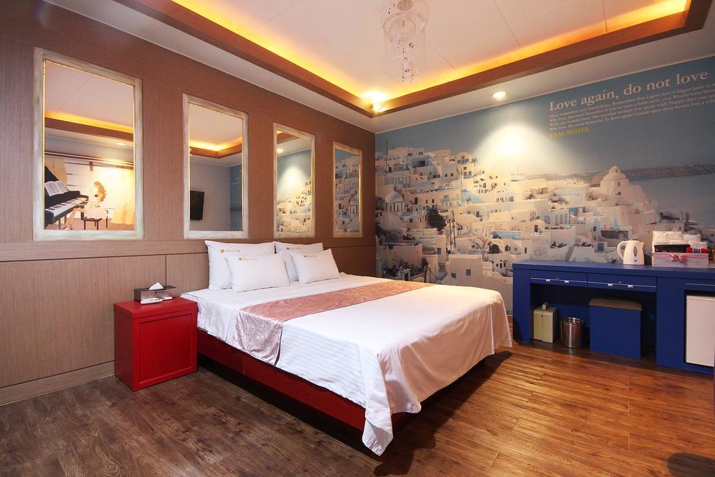 Hole In One Hotel Sacheon Exterior photo