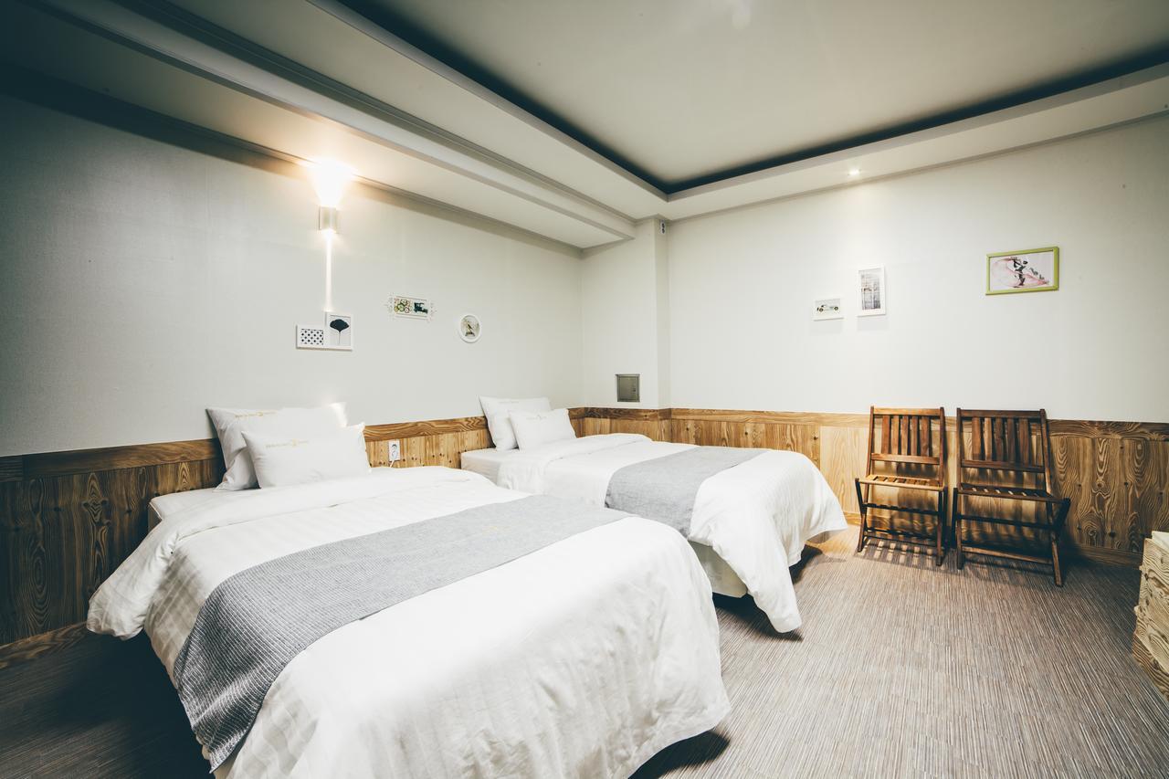 Hole In One Hotel Sacheon Exterior photo