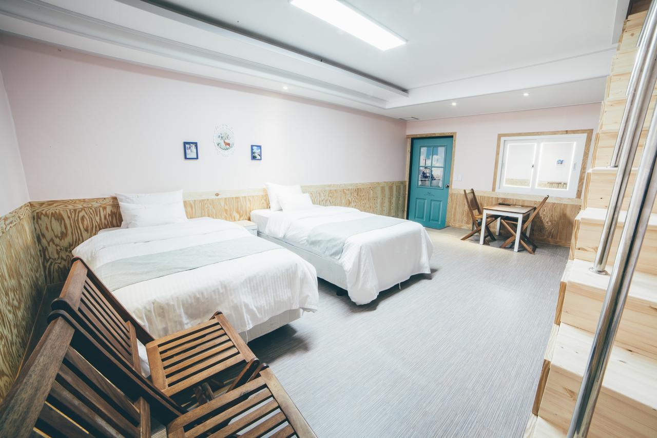 Hole In One Hotel Sacheon Exterior photo